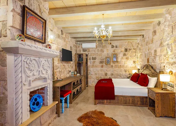 Hotel Cave - The Special Class