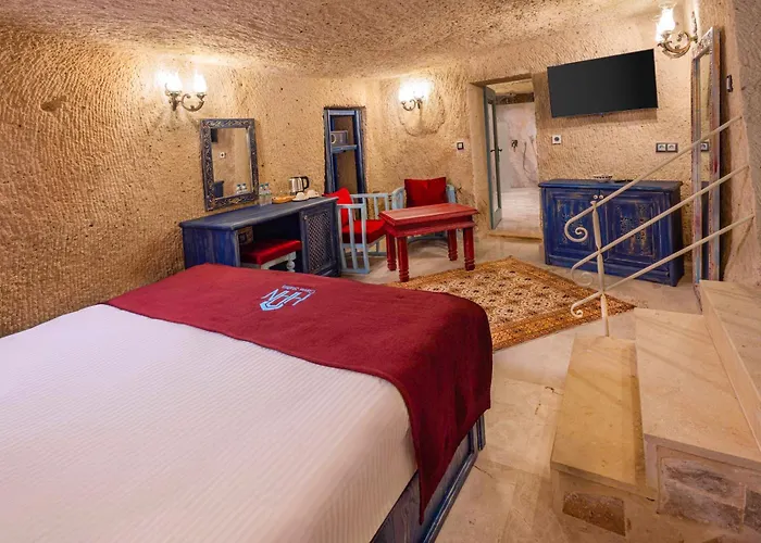 Hotel Cave - The Special Class